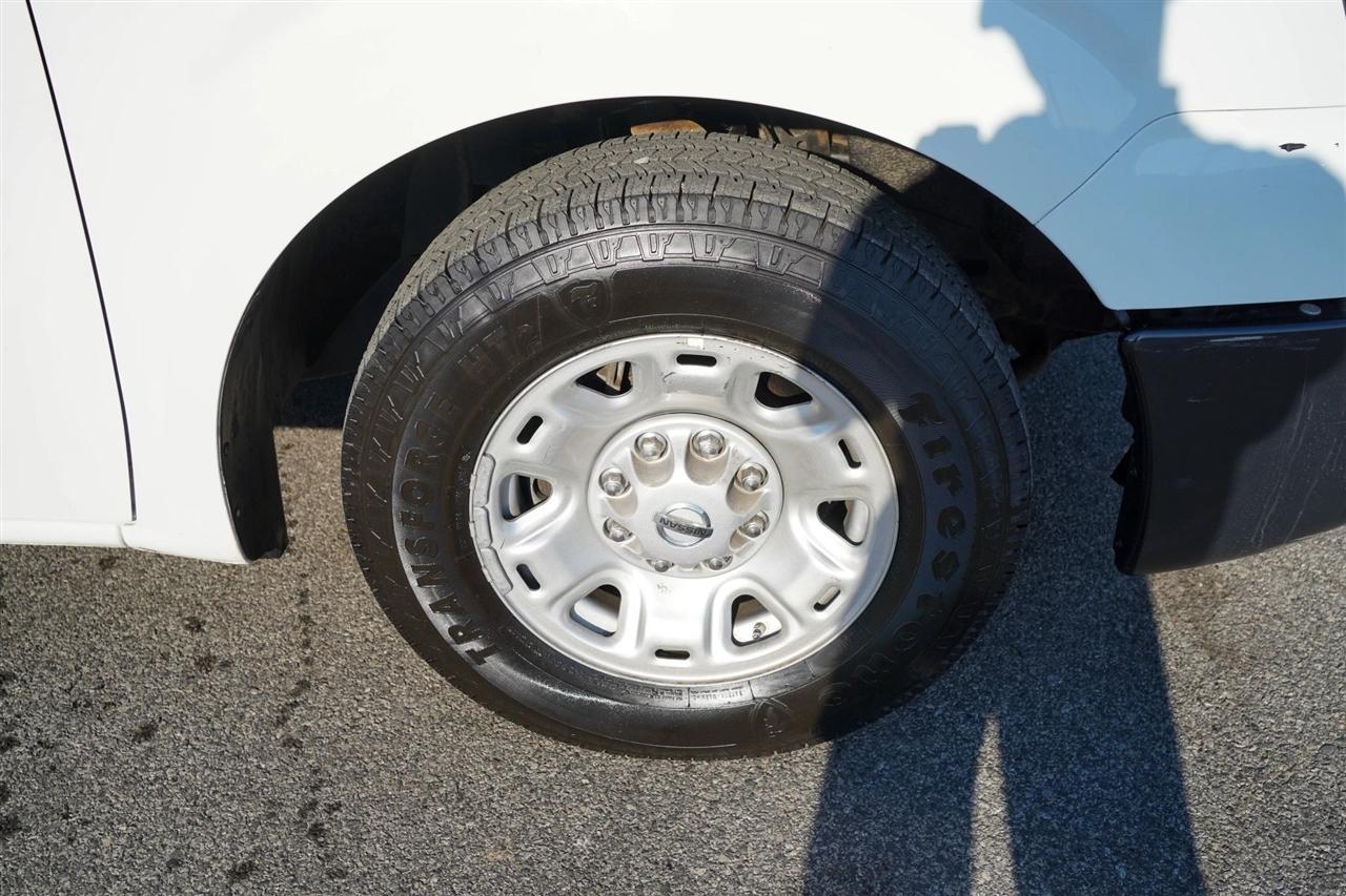 Nissan NV Cargo 2500 HD SV V6 2021