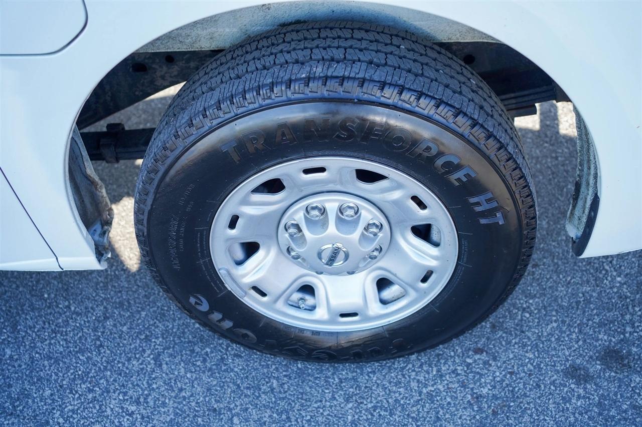 Nissan NV Cargo 2500 HD SV V6 2021