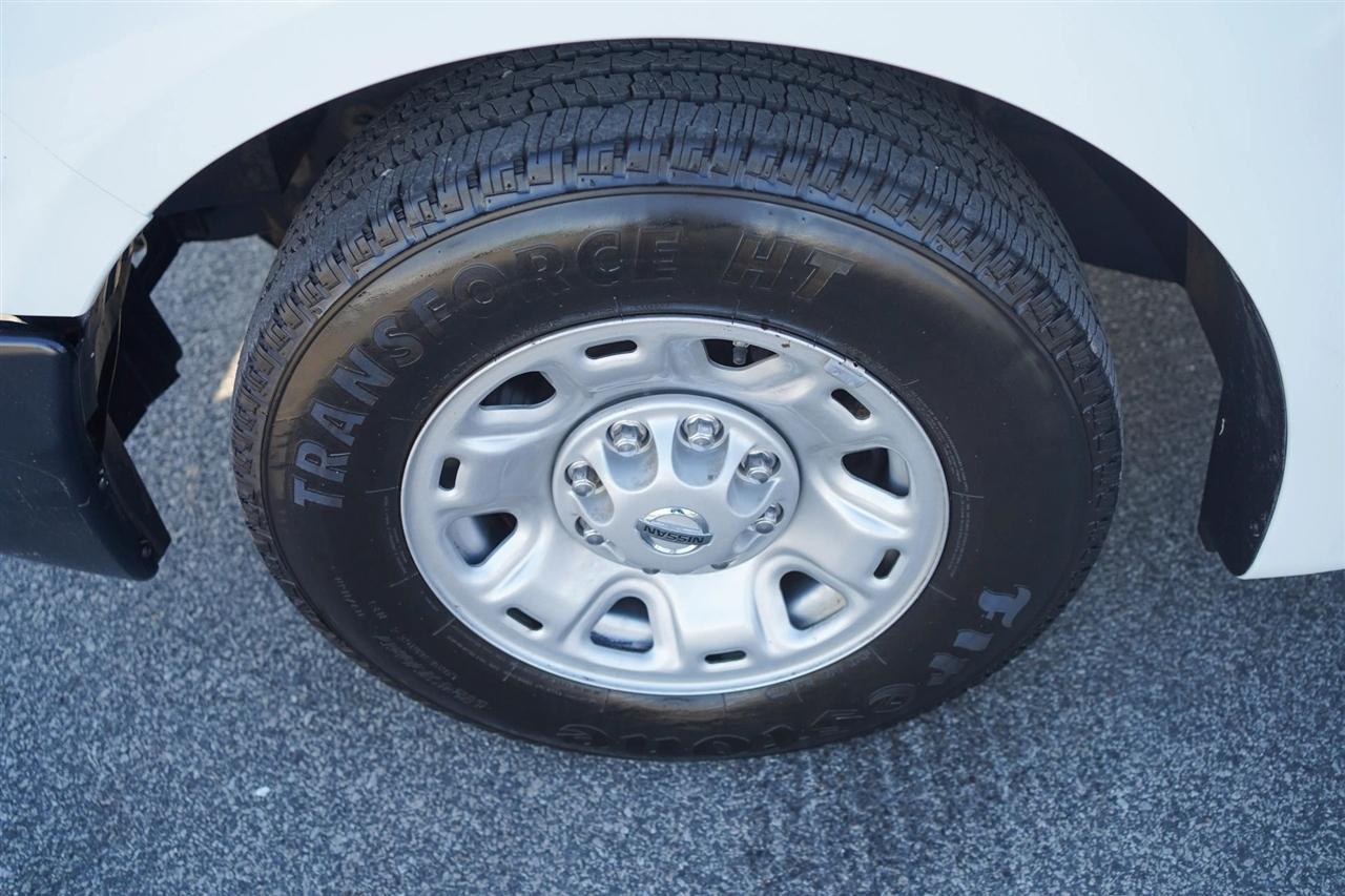 Nissan NV Cargo 2500 HD SV V6 2021