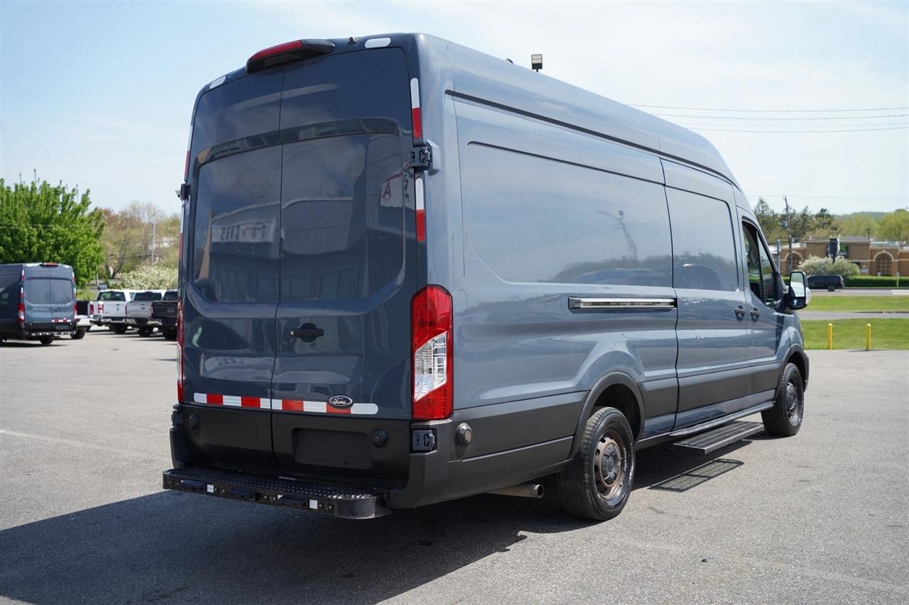 Ford Transit 250 Van High Roof w/Sliding Pass. 148-in. WB EL 2020