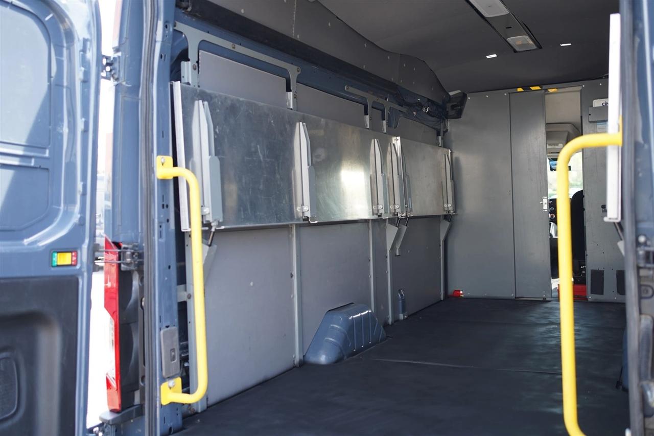 Ford Transit 250 Van High Roof w/Sliding Pass. 148-in. WB EL 2020