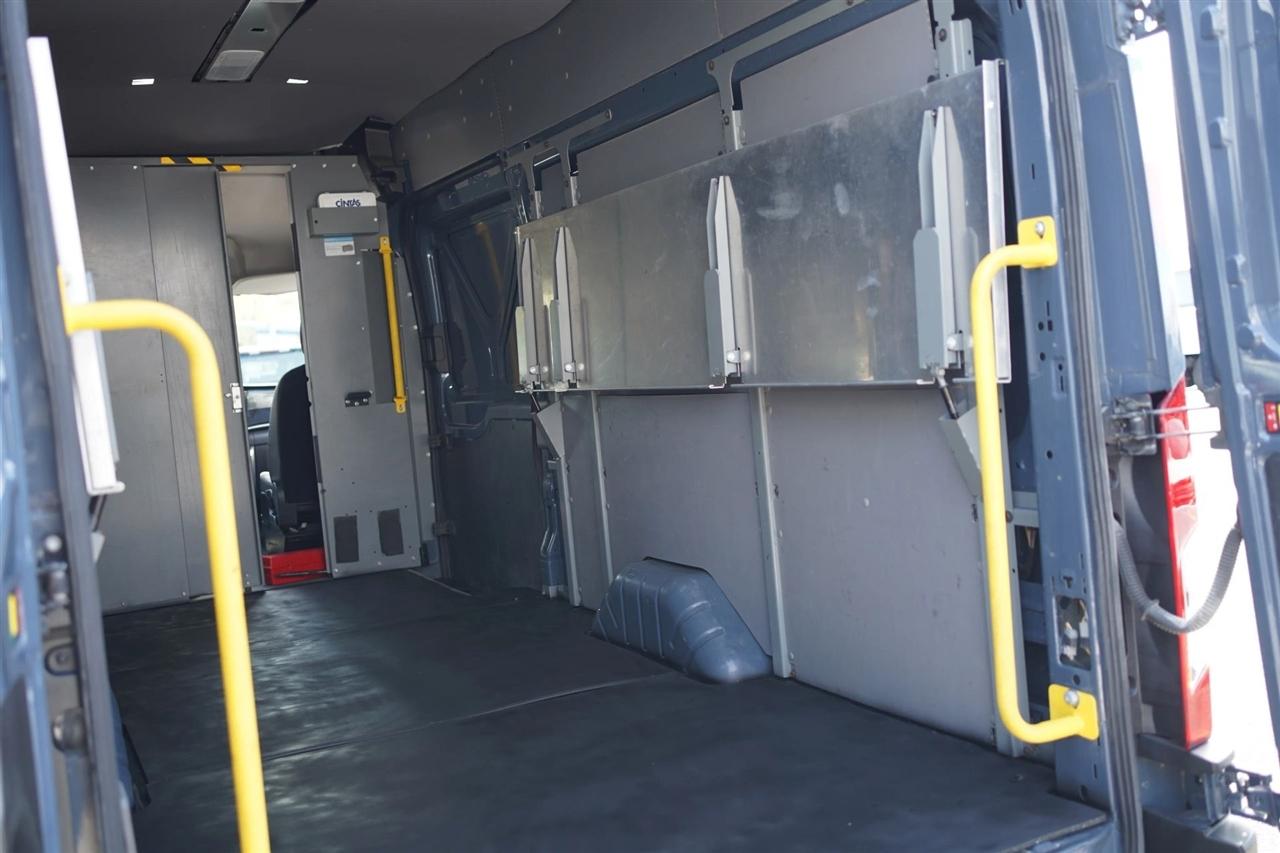 Ford Transit 250 Van High Roof w/Sliding Pass. 148-in. WB EL 2020