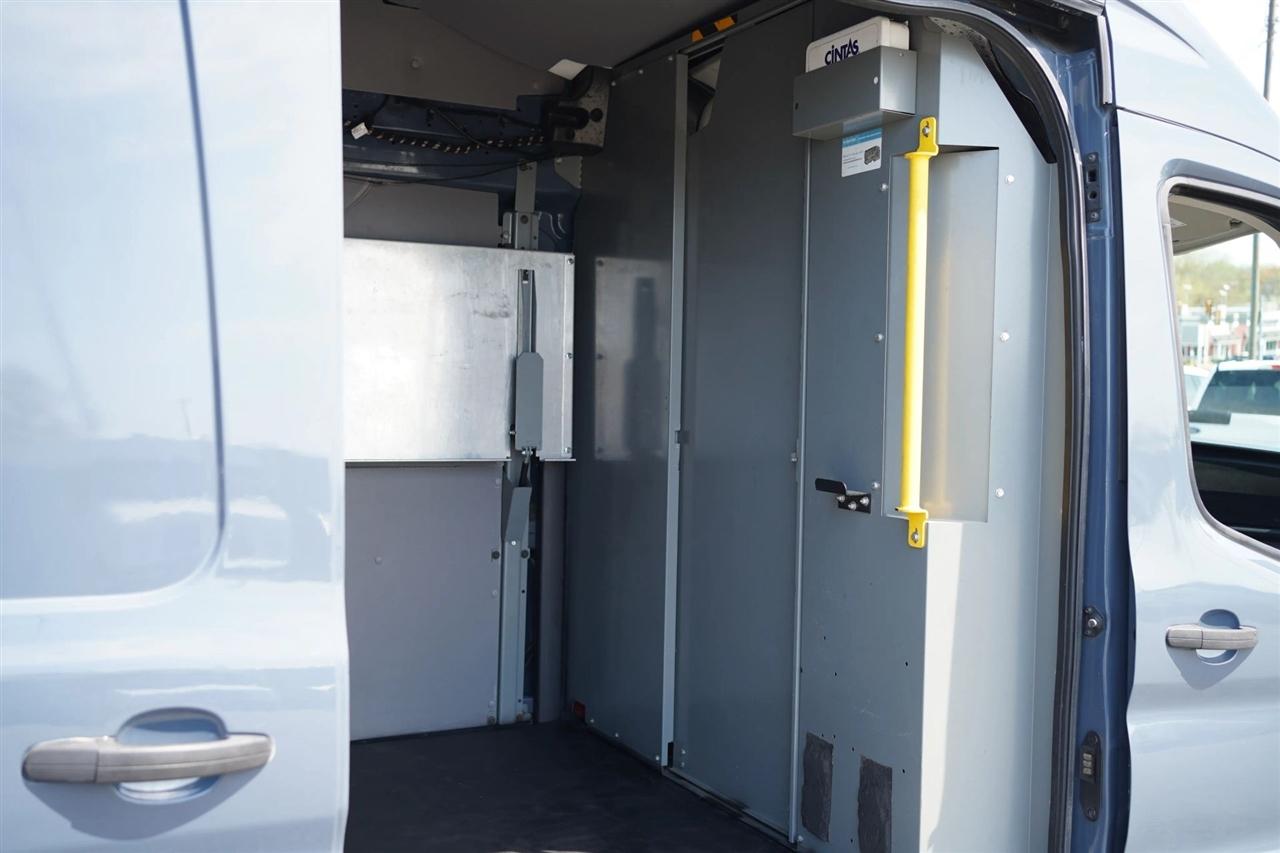 Ford Transit 250 Van High Roof w/Sliding Pass. 148-in. WB EL 2020