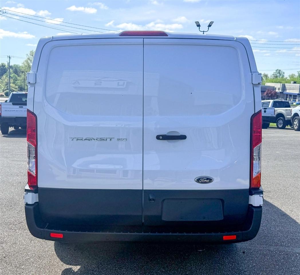 Ford Transit 150 Van Low Roof w/Sliding Pass. 130-in. WB 2023