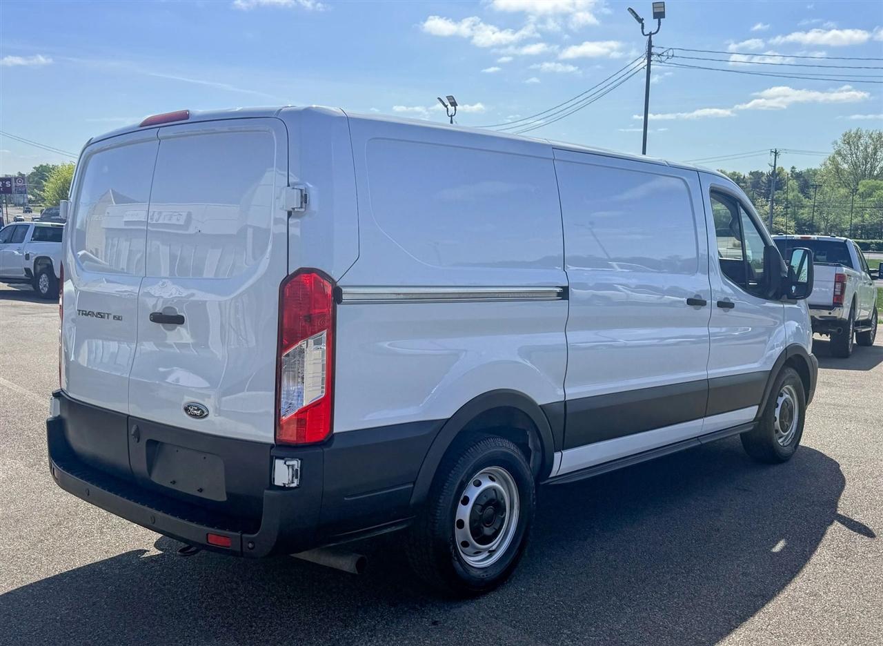 Ford Transit 150 Van Low Roof w/Sliding Pass. 130-in. WB 2023