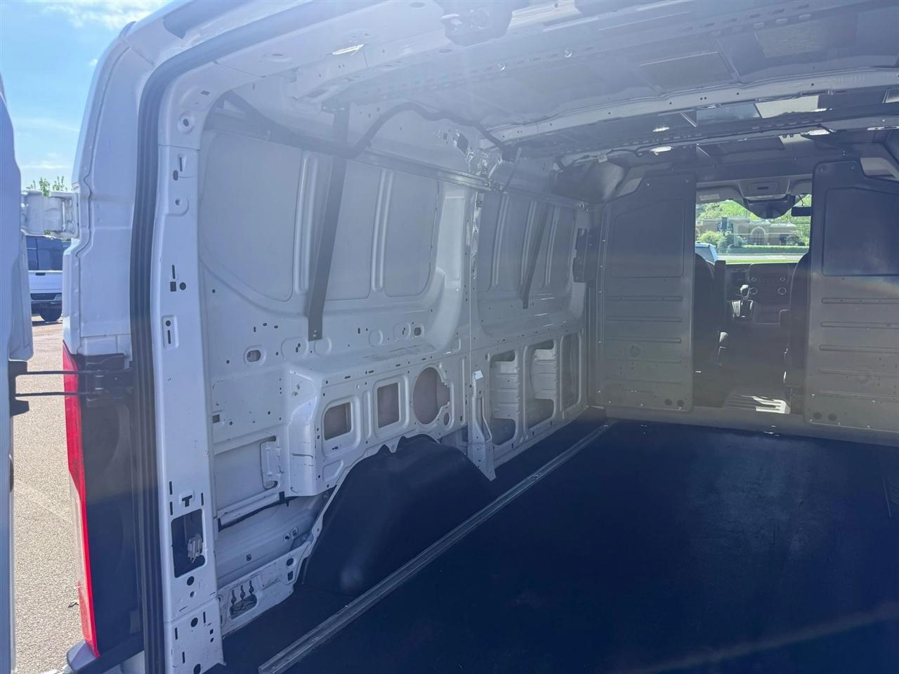 Ford Transit 150 Van Low Roof w/Sliding Pass. 130-in. WB 2023