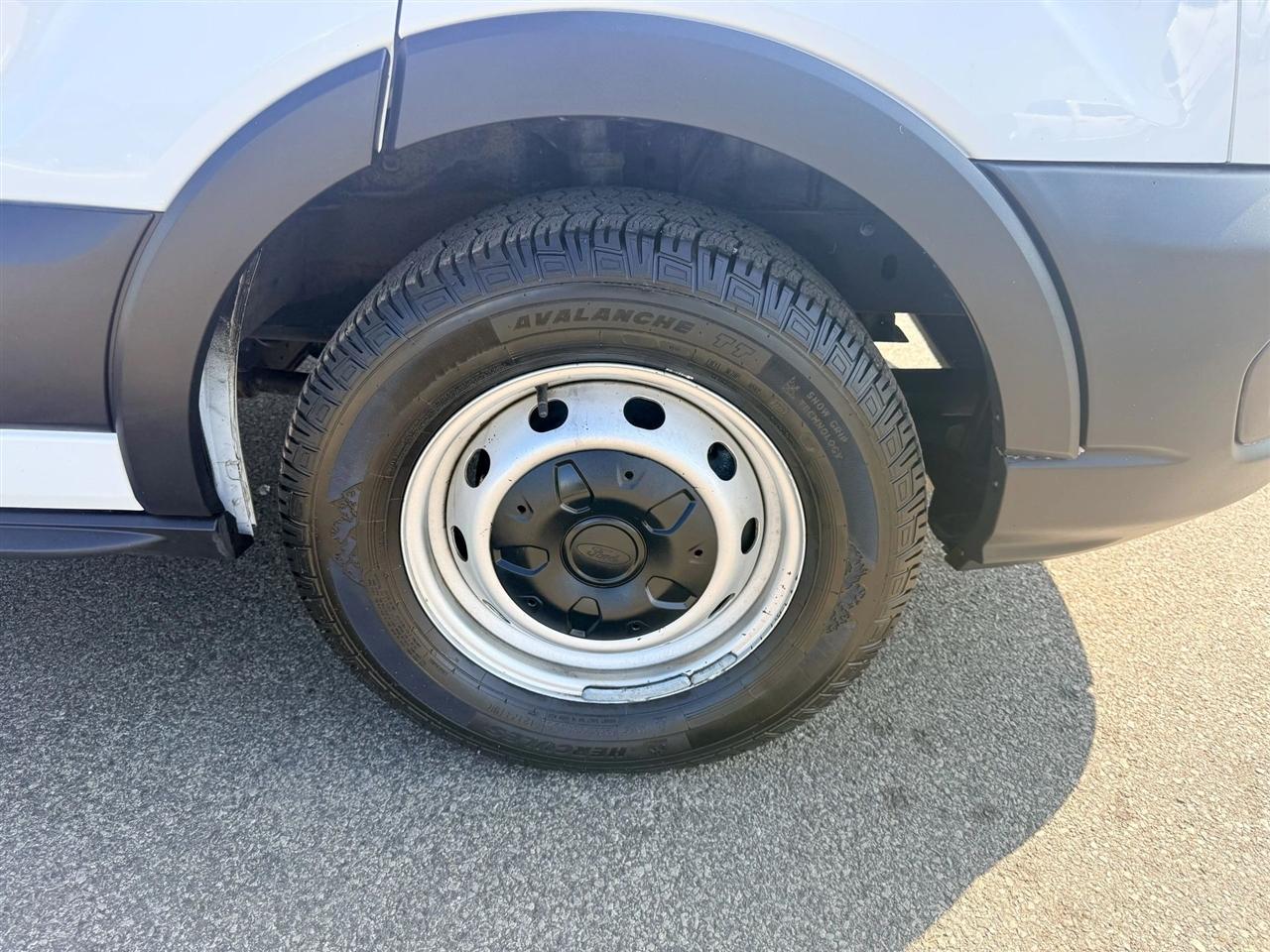 Ford Transit 150 Van Low Roof w/Sliding Pass. 130-in. WB 2023