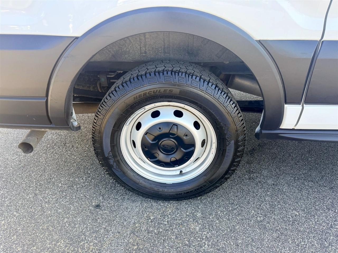 Ford Transit 150 Van Low Roof w/Sliding Pass. 130-in. WB 2023