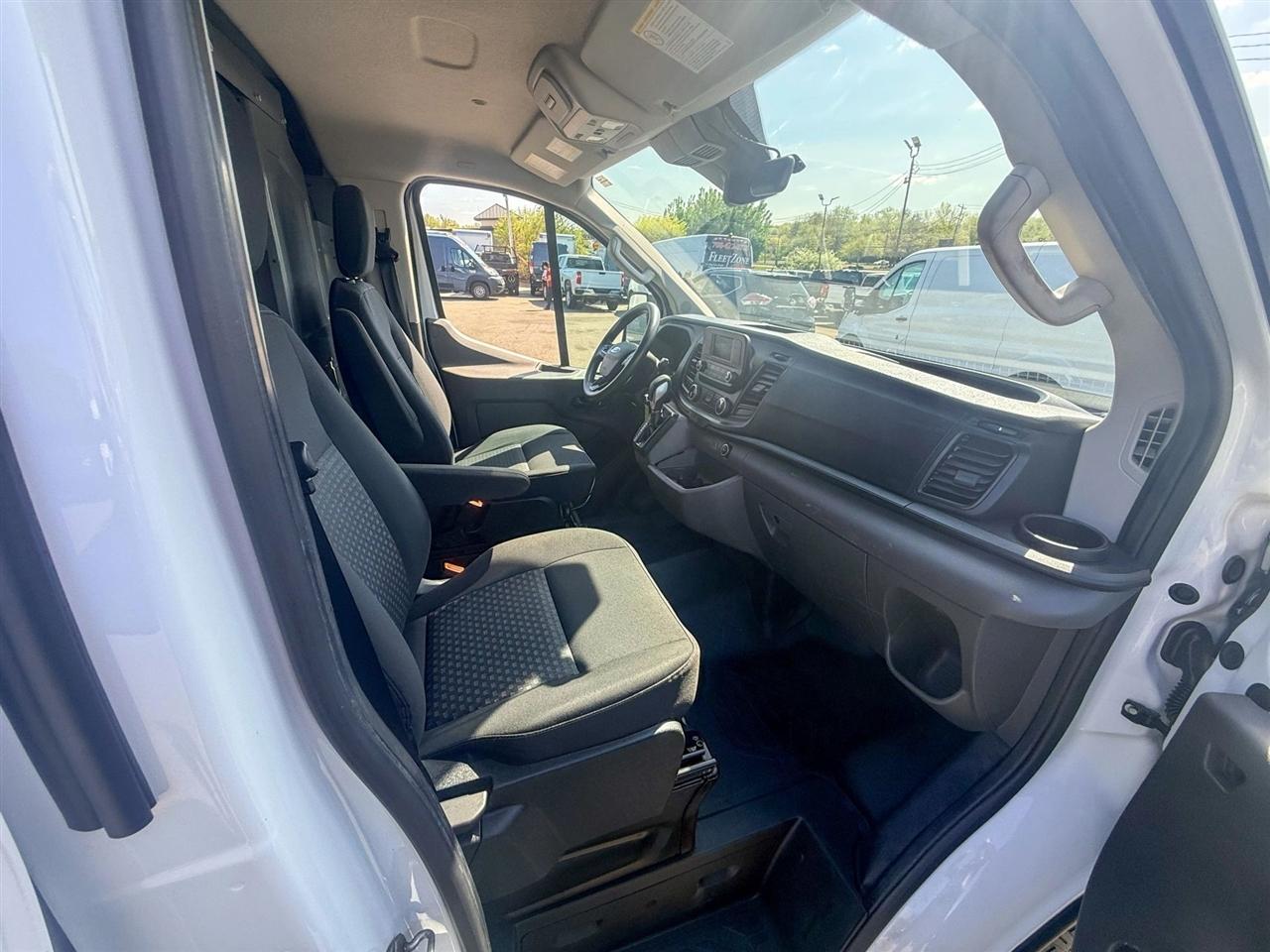 Ford Transit 150 Van Low Roof w/Sliding Pass. 130-in. WB 2023