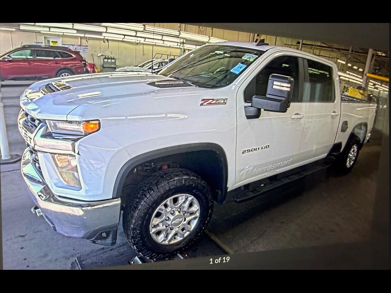 Chevrolet Silverado 2500HD LT Crew Cab Long Box 4WD 2020