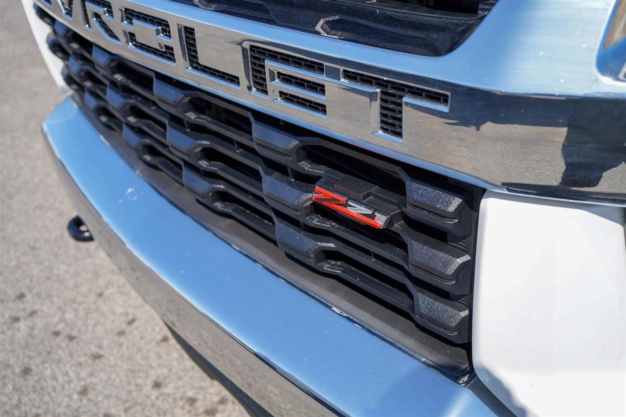 Chevrolet Silverado 2500HD LT Crew Cab Long Box 4WD 2020