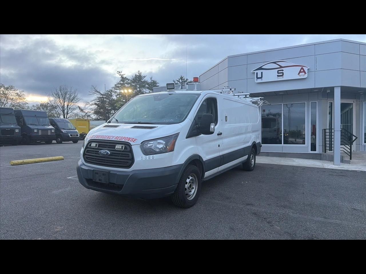Ford Transit 350 Van Low Roof w/Sliding Pass. 148-in. WB 2017