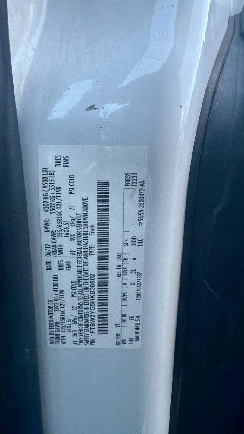 Ford Transit 350 Van Low Roof w/Sliding Pass. 148-in. WB 2017