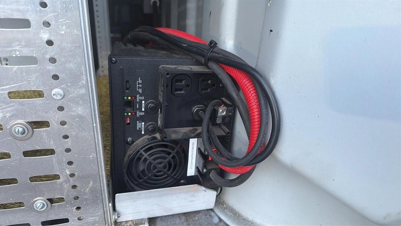 Ford Transit 350 Van Low Roof w/Sliding Pass. 148-in. WB 2017