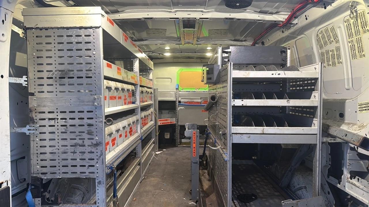 Ford Transit 350 Van Low Roof w/Sliding Pass. 148-in. WB 2017