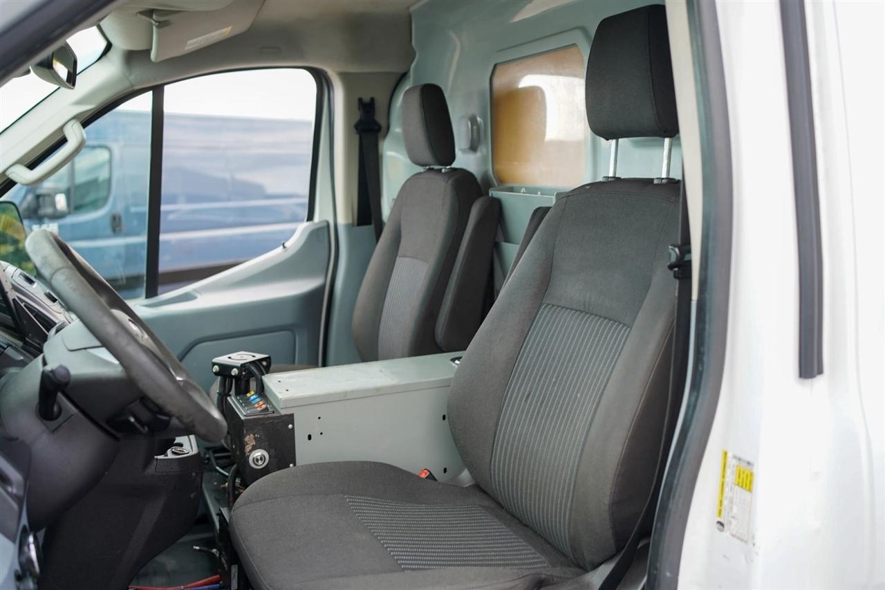 Ford Transit 350 Van Low Roof w/Sliding Pass. 148-in. WB 2017