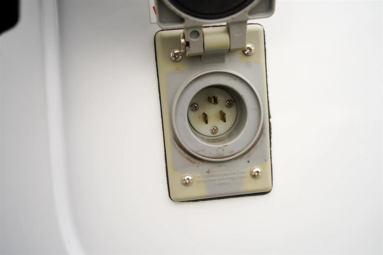 Ford Transit 350 Van Low Roof w/Sliding Pass. 148-in. WB 2017