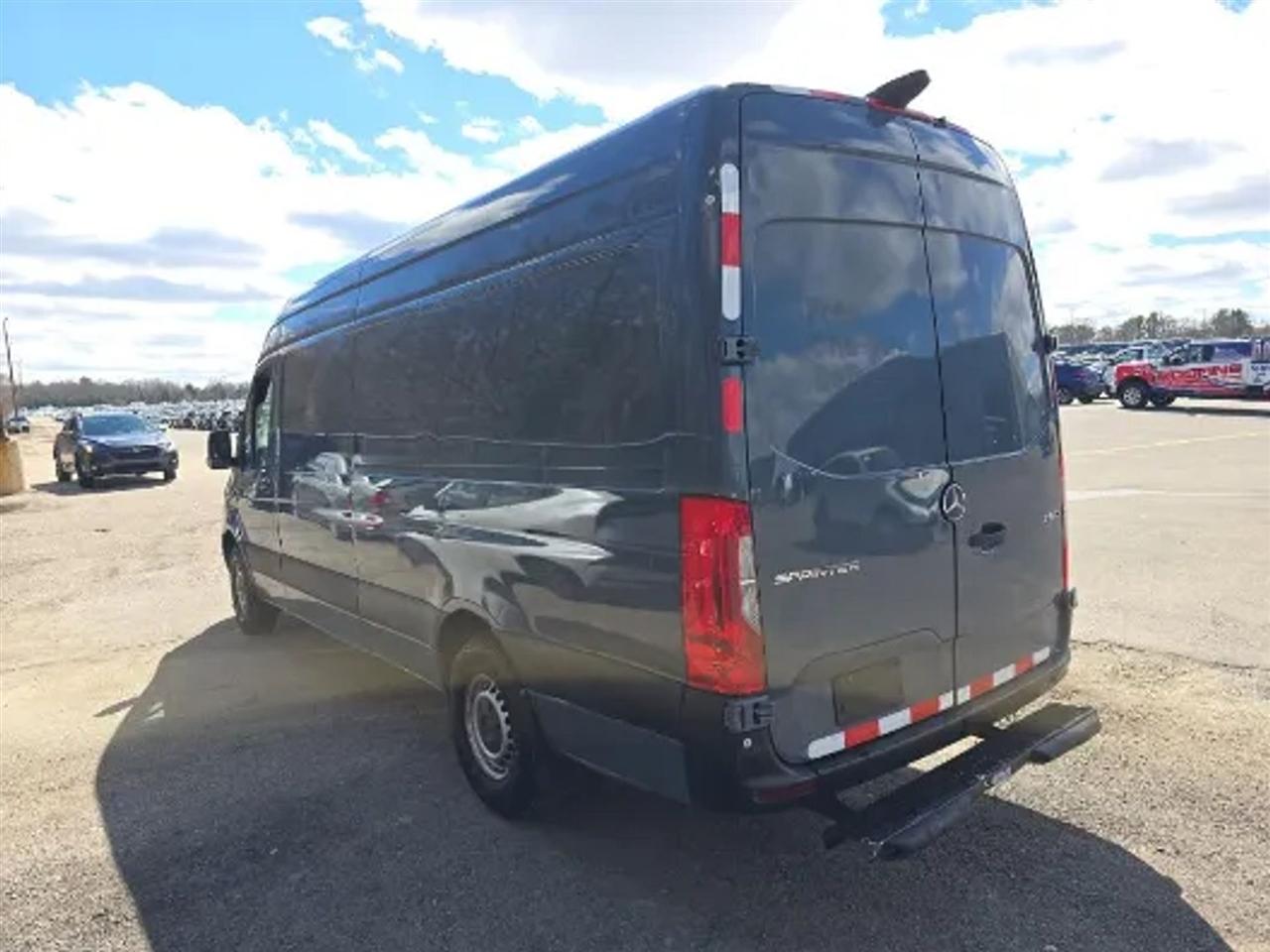 Mercedes-Benz Sprinter 3500 Wagon High Roof 170-in. WB 2019