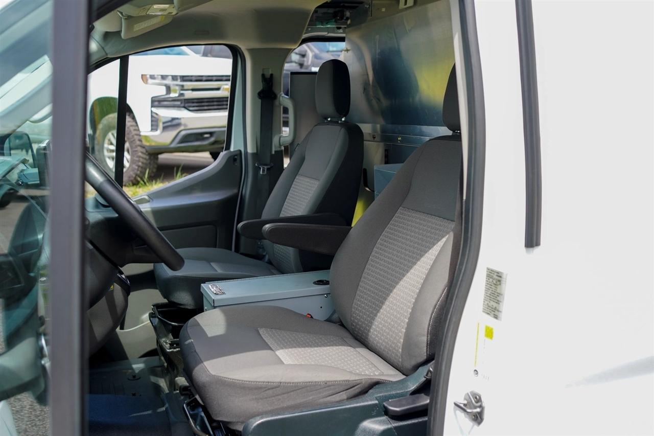 Ford Transit 150 Van Low Roof w/Sliding Pass. 130-in. WB 2023