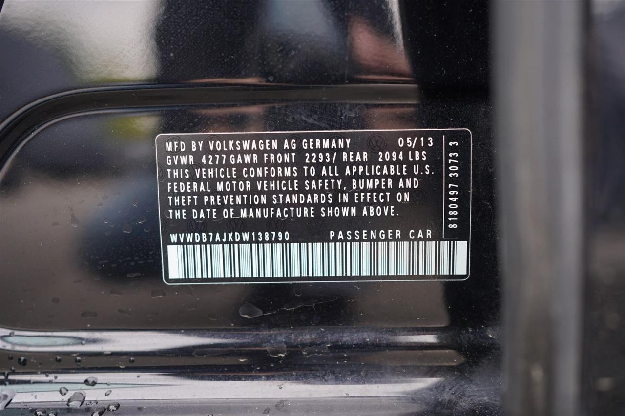 Volkswagen Golf 2.5L Conv & Sunroof 4 Door PZEV 2013