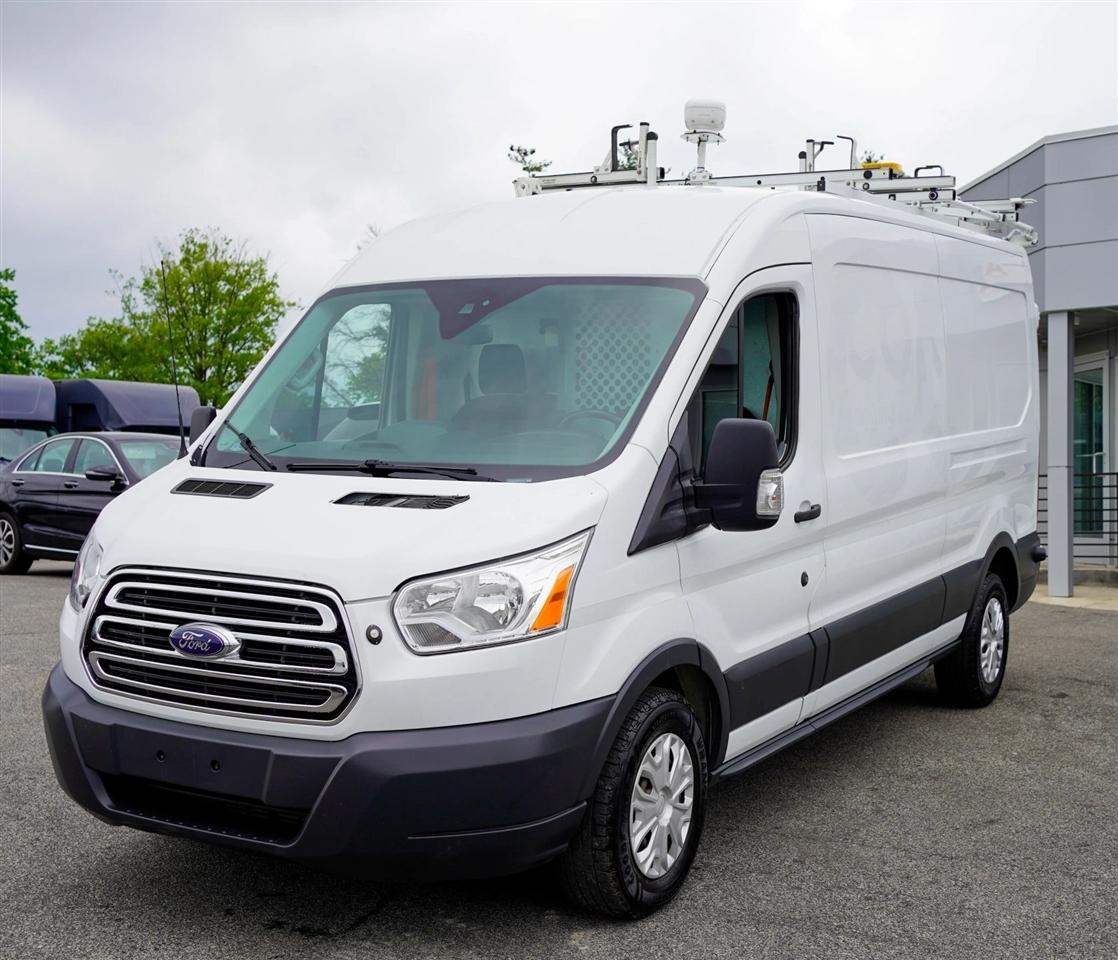 2018 Ford Transit 250 Van Med. Roof w/Sliding Pass. 148-in. WB
