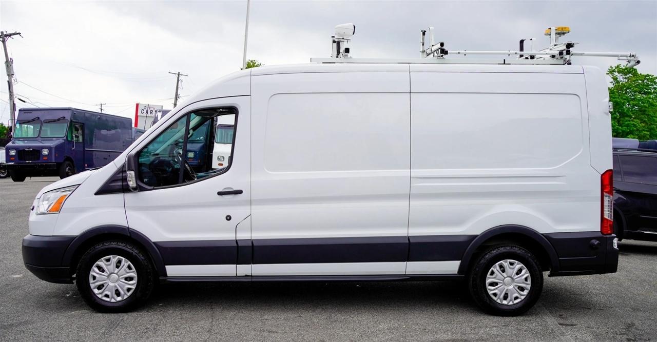 Ford Transit 250 Van Med. Roof w/Sliding Pass. 148-in. WB 2018