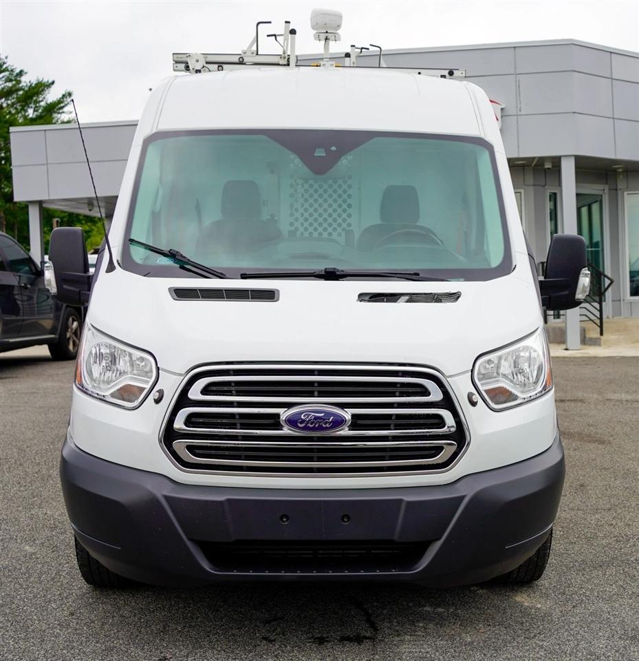 Ford Transit 250 Van Med. Roof w/Sliding Pass. 148-in. WB 2018
