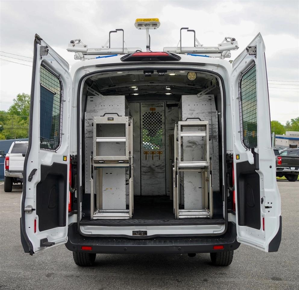 Ford Transit 250 Van Med. Roof w/Sliding Pass. 148-in. WB 2018