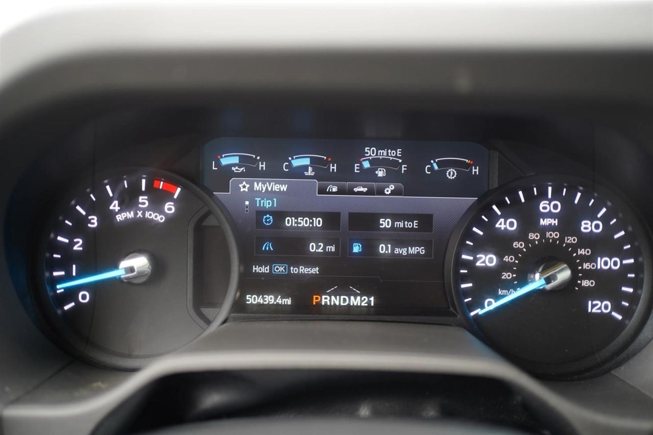 Ford Econoline E-350 Super Duty 2024