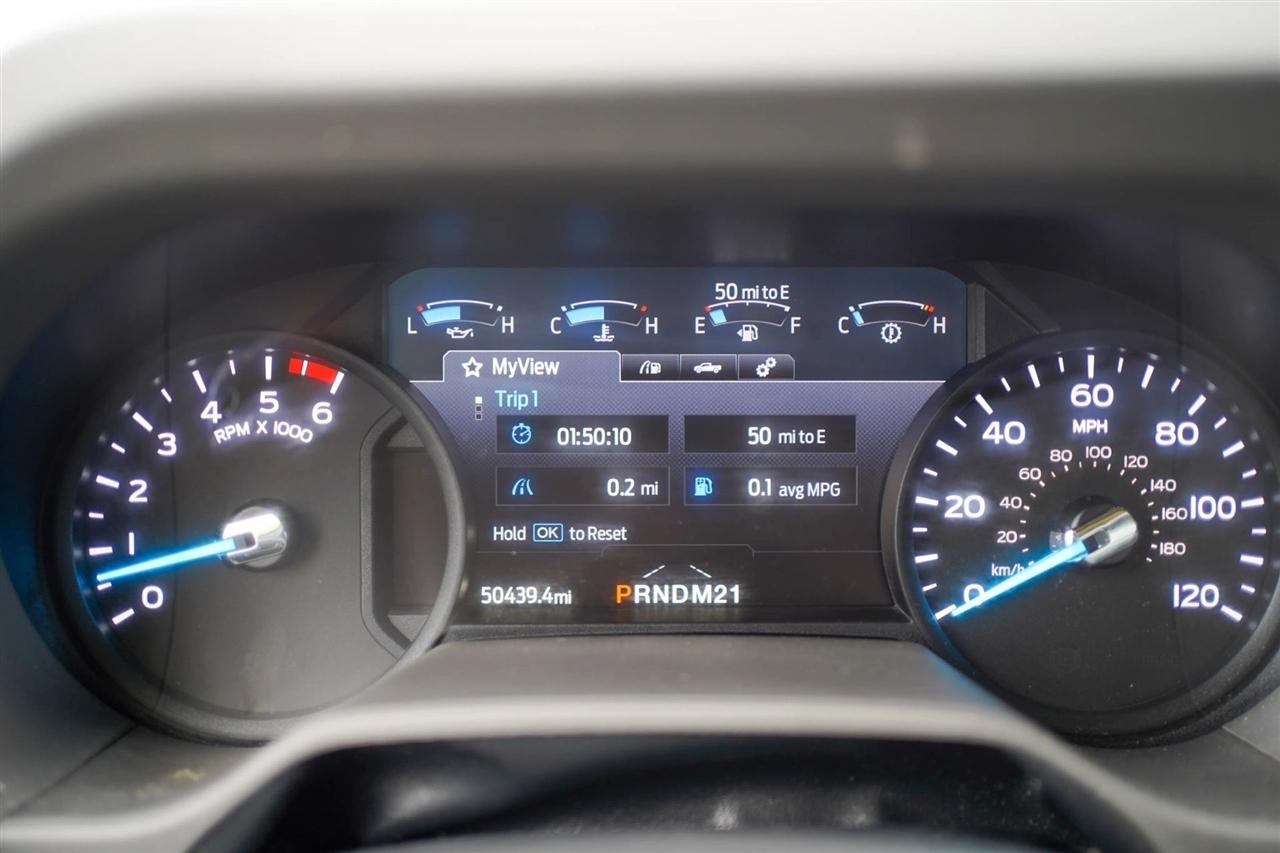 Ford Econoline E-350 Super Duty 2024