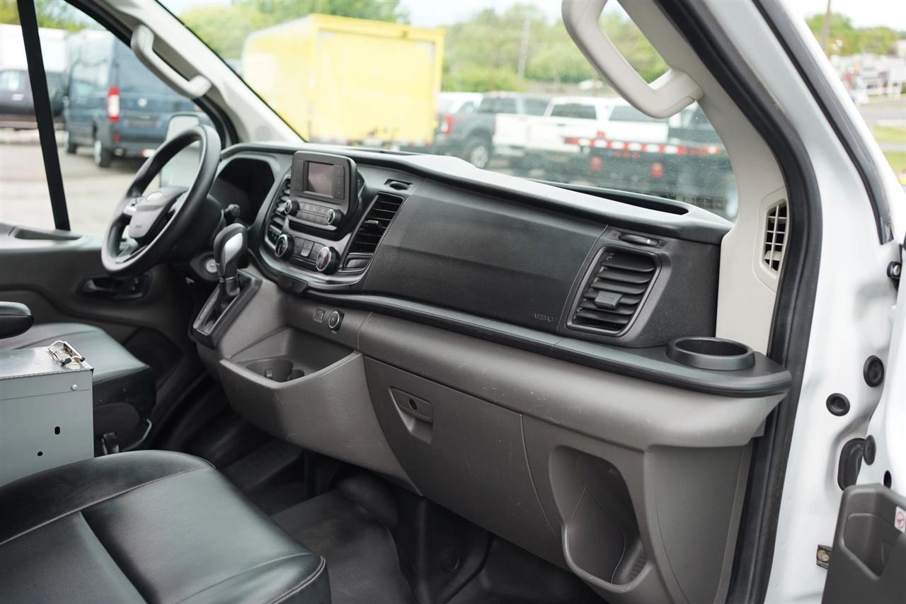 Ford Transit 250 Van Low Roof w/Sliding Pass. 130-in. WB 2020