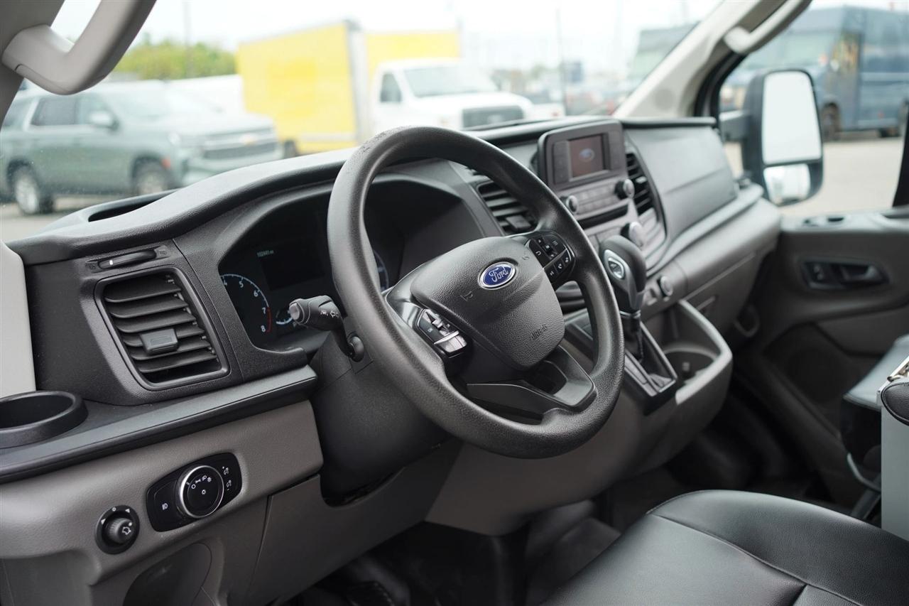 Ford Transit 250 Van Low Roof w/Sliding Pass. 130-in. WB 2020