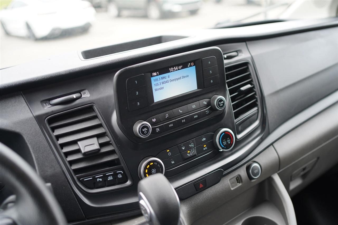 Ford Transit 250 Van Low Roof w/Sliding Pass. 130-in. WB 2020