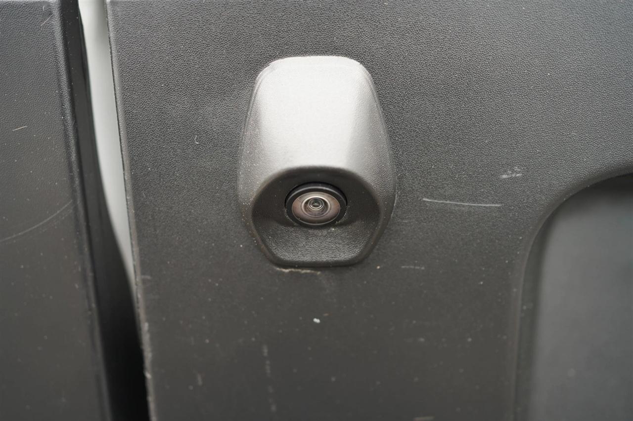 Ford Transit 250 Van Low Roof w/Sliding Pass. 130-in. WB 2020