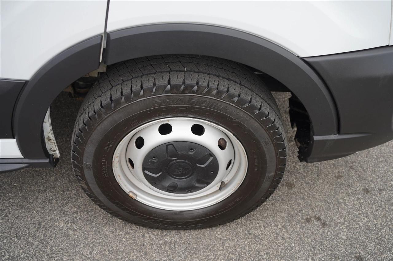 Ford Transit 250 Van Low Roof w/Sliding Pass. 130-in. WB 2020