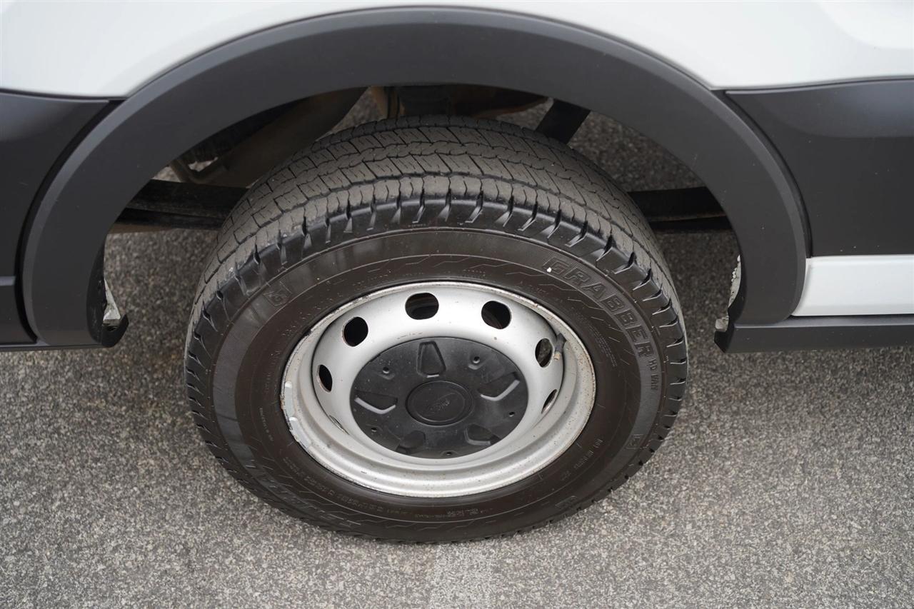 Ford Transit 250 Van Low Roof w/Sliding Pass. 130-in. WB 2020