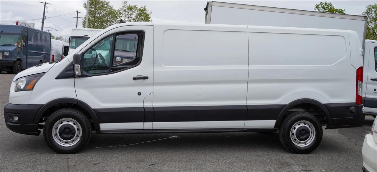 Ford Transit 250 Van Low Roof w/Sliding Pass. 130-in. WB 2020