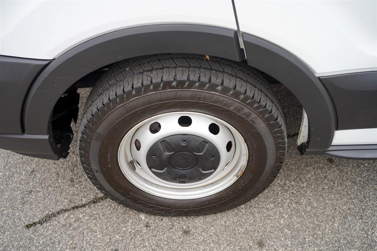 Ford Transit 250 Van Low Roof w/Sliding Pass. 130-in. WB 2020