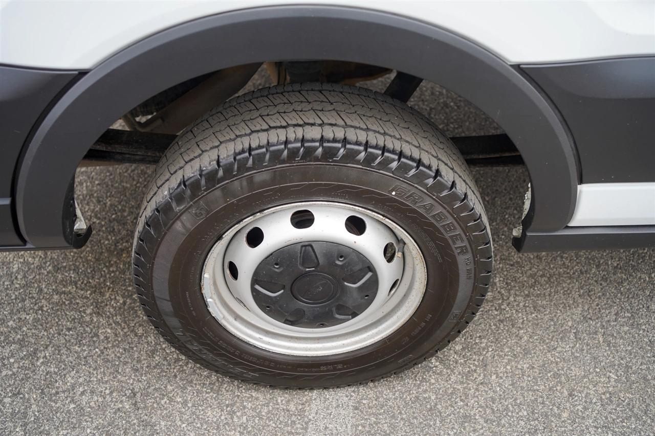 Ford Transit 250 Van Low Roof w/Sliding Pass. 130-in. WB 2020