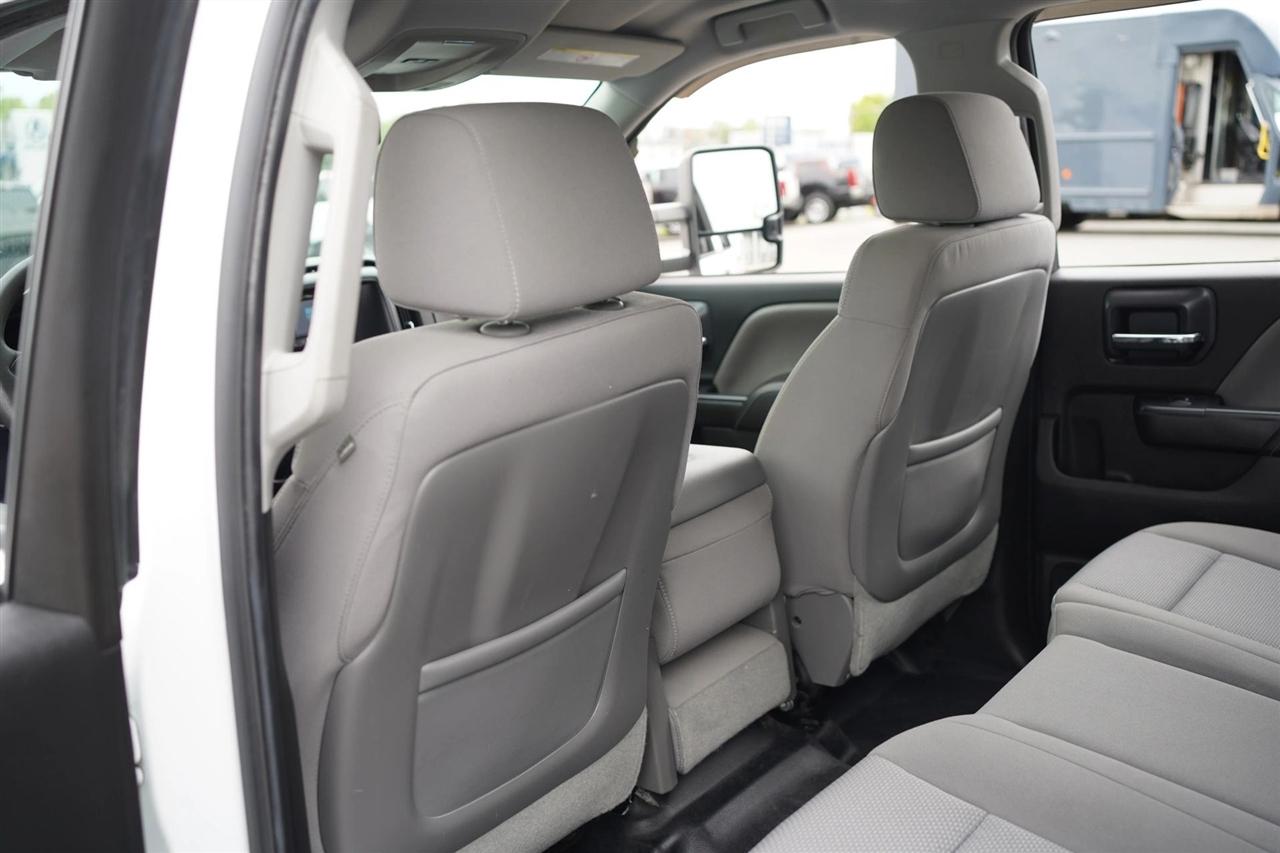 Chevrolet Silverado 2500HD Work Truck Crew Cab 4WD 2015