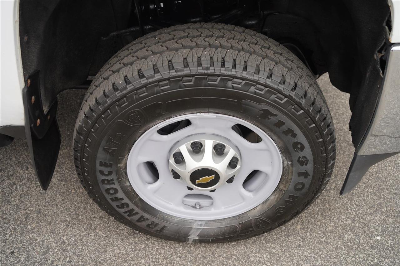 Chevrolet Silverado 2500HD Work Truck Crew Cab 4WD 2015