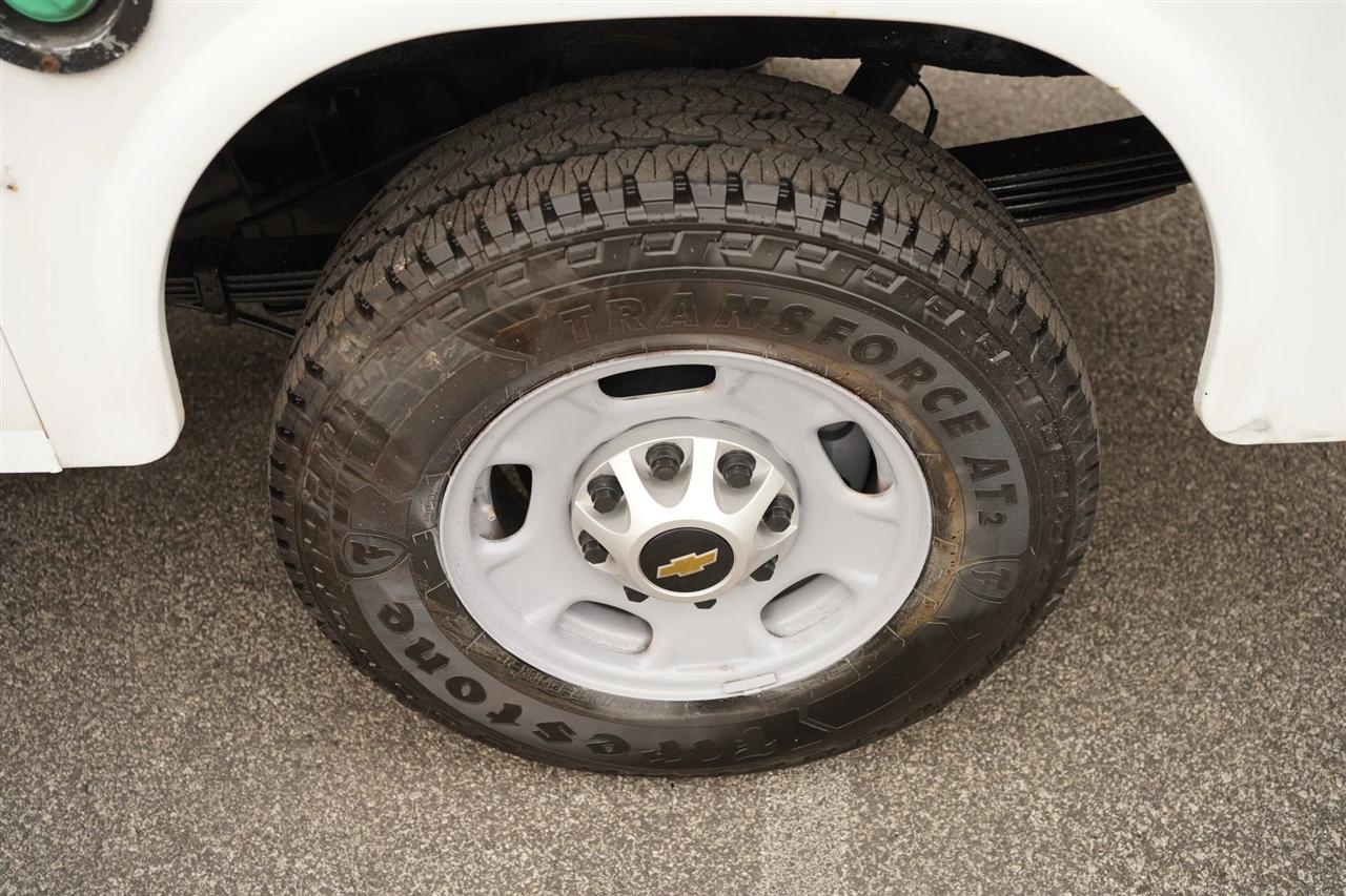 Chevrolet Silverado 2500HD Work Truck Crew Cab 4WD 2015