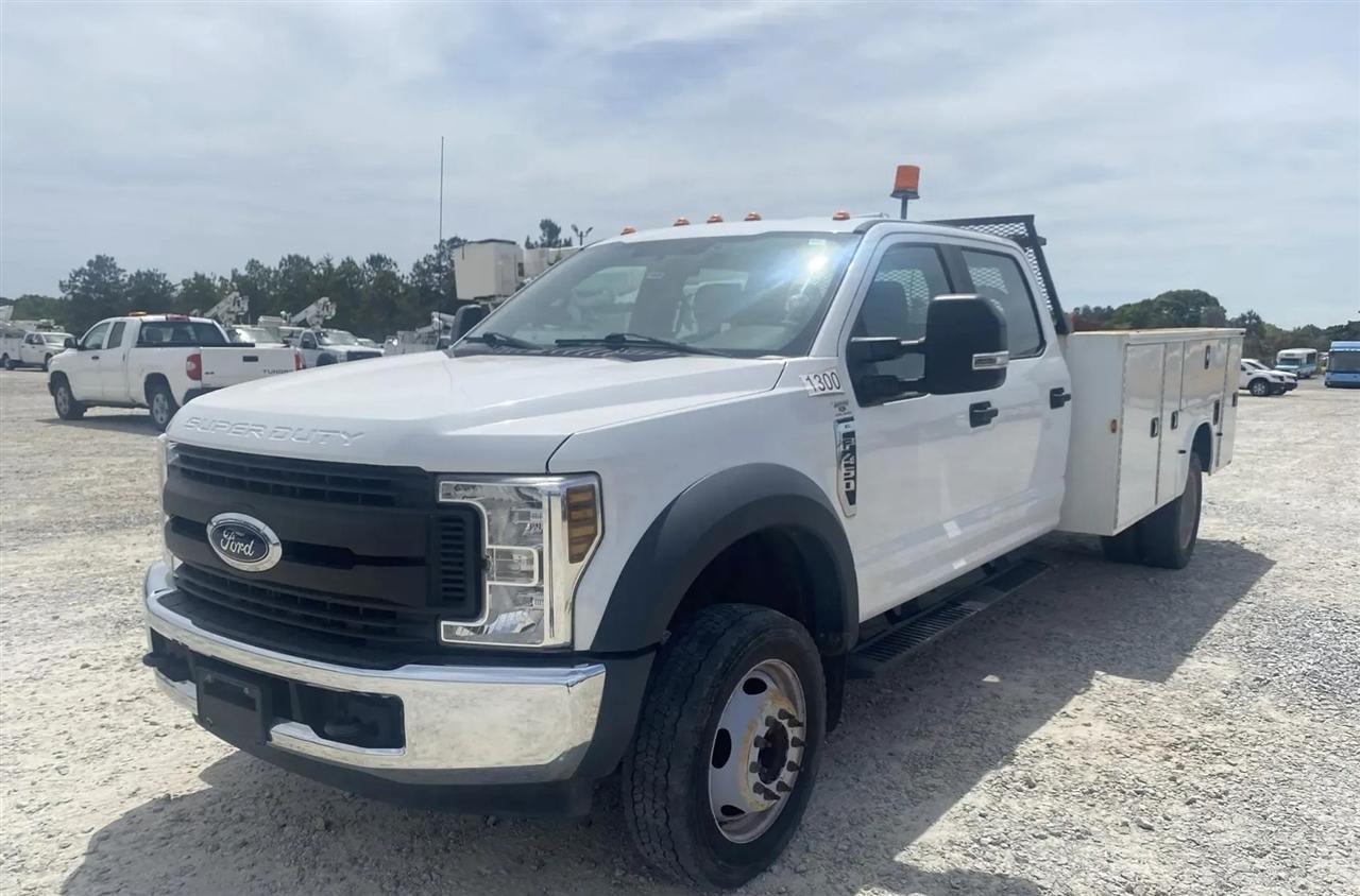 Ford F-450 SD Crew Cab DRW 2WD 2018