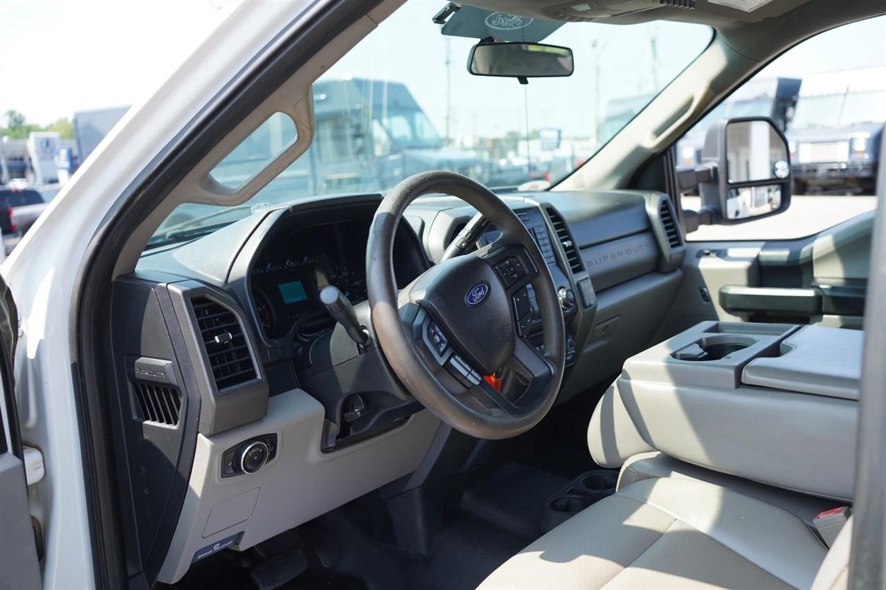 Ford F-450 SD Crew Cab DRW 2WD 2018
