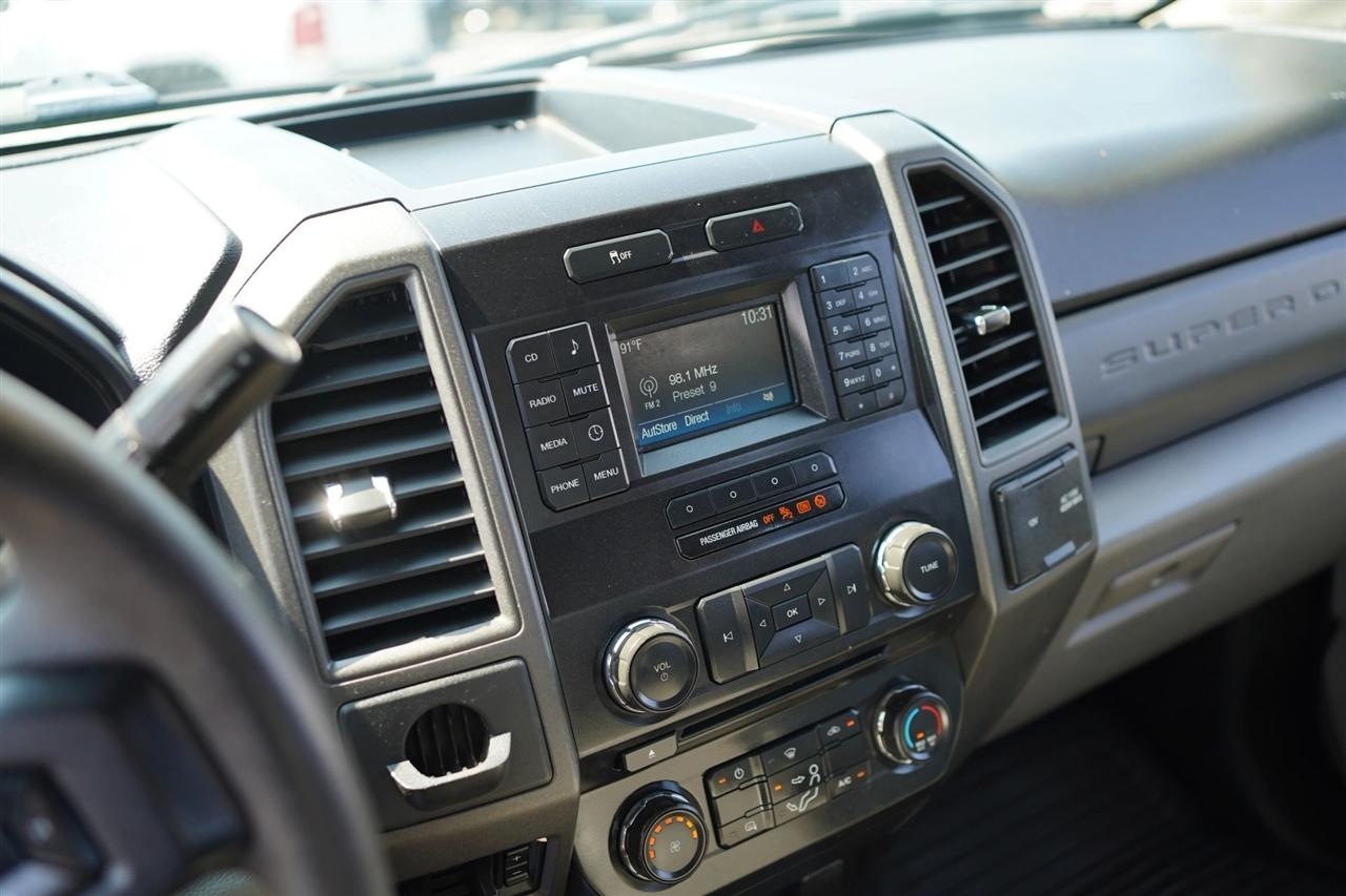 Ford F-450 SD Crew Cab DRW 2WD 2018