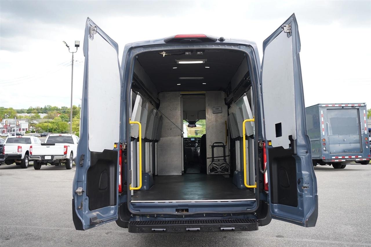 Ford Transit 250 Van High Roof w/Sliding Pass. 148-in. WB EL 2021