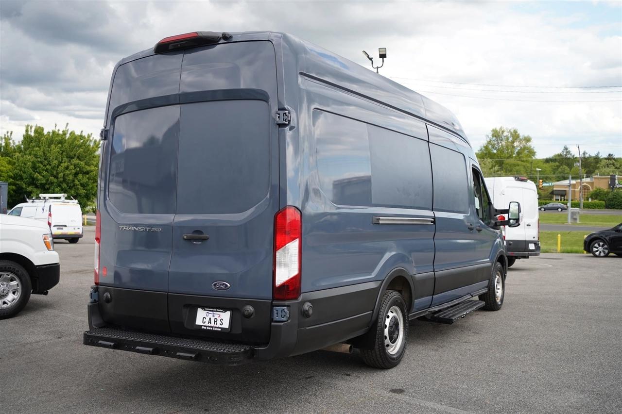 Ford Transit 250 Van High Roof w/Sliding Pass. 148-in. WB EL 2021