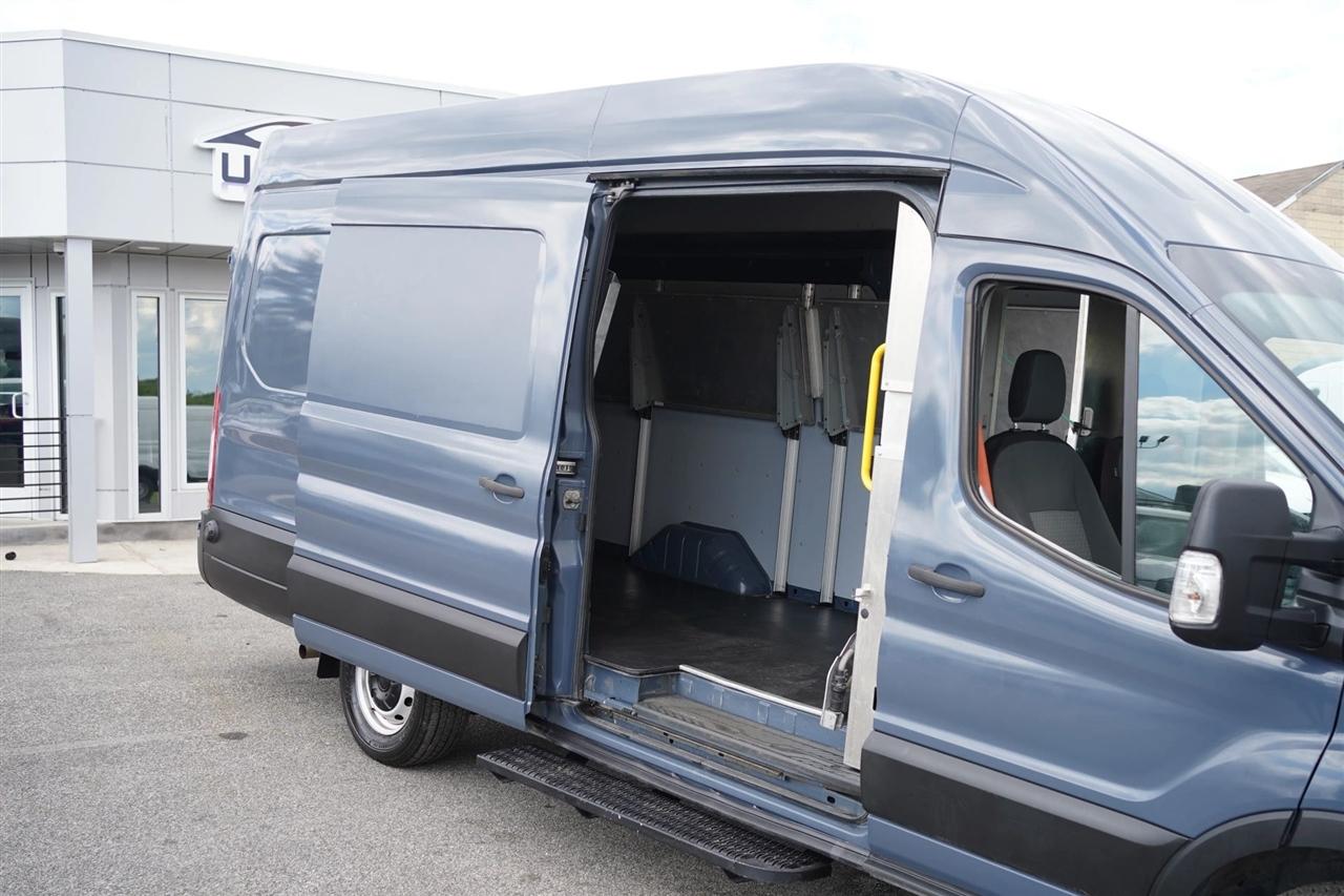Ford Transit 250 Van High Roof w/Sliding Pass. 148-in. WB EL 2021