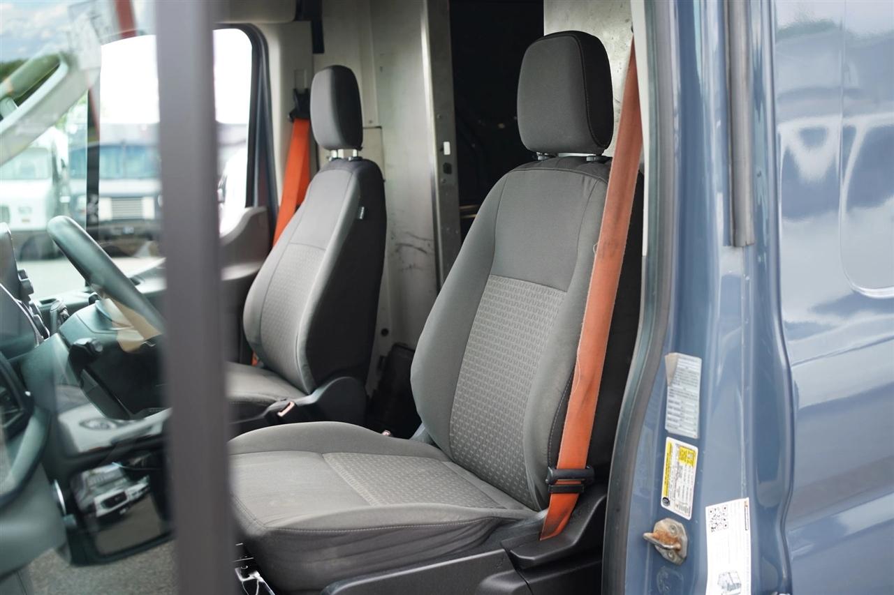 Ford Transit 250 Van High Roof w/Sliding Pass. 148-in. WB EL 2021