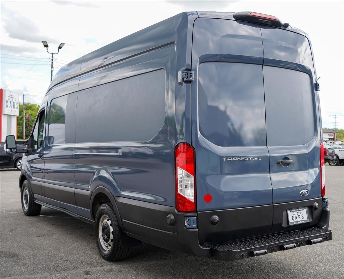 Ford Transit 250 Van High Roof w/Sliding Pass. 148-in. WB EL 2021